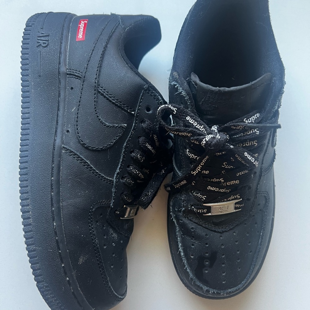 Nike Black Sneakers
